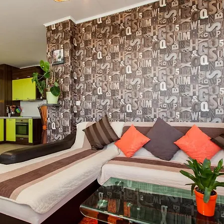 Arteon, Drustur Golden Sands